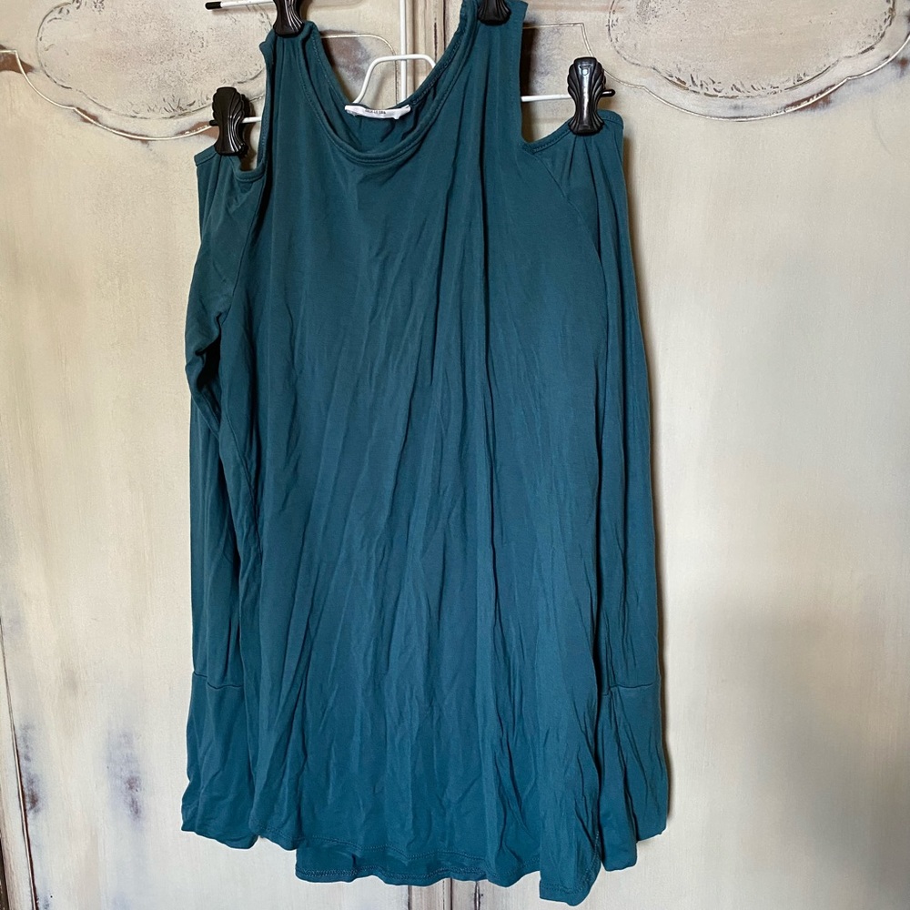 Cold shoulder tunic